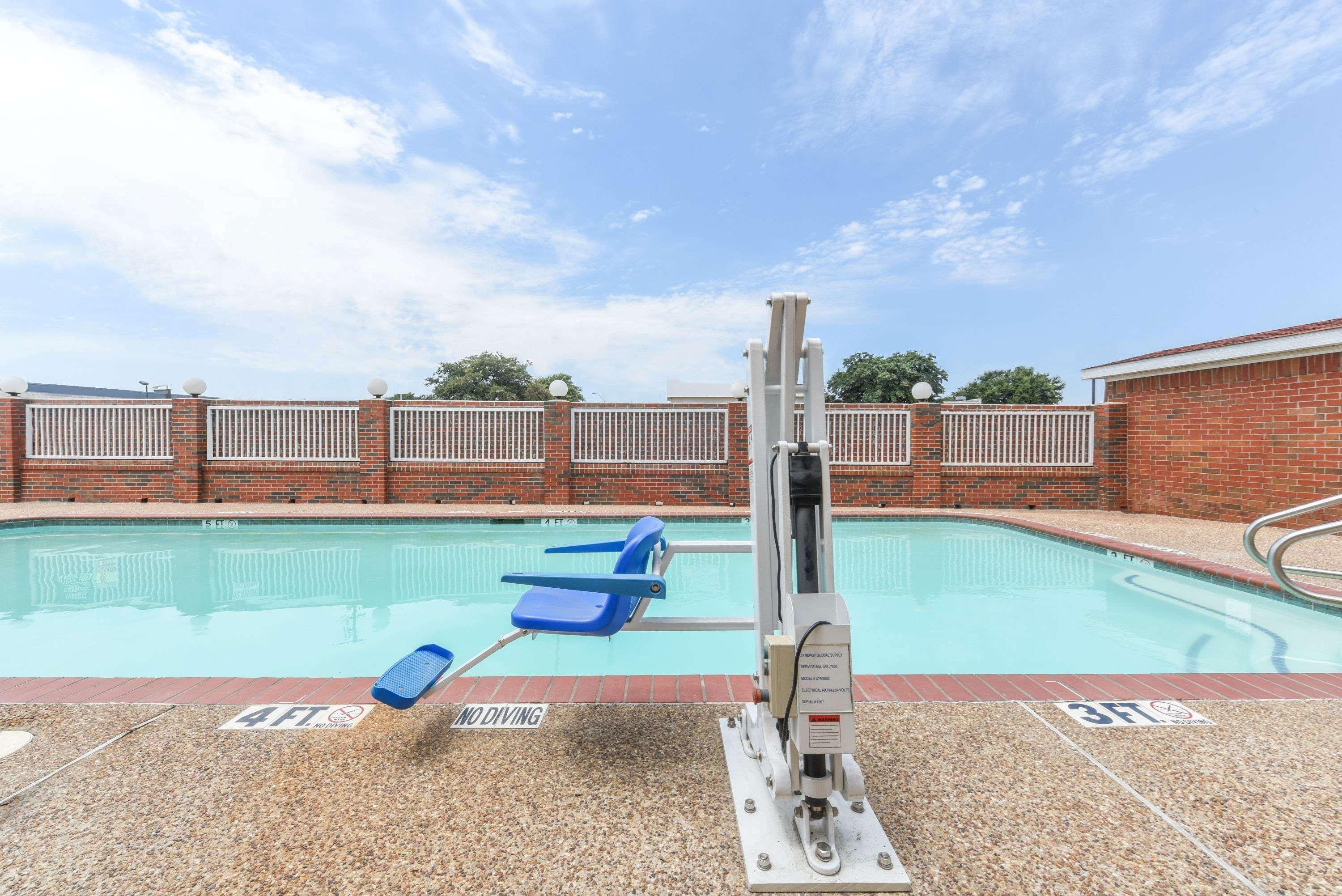 Super 8 By Wyndham Burleson Fort Worth Area Kültér fotó